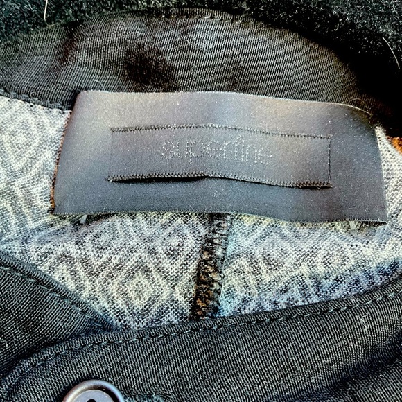 𝅺Superfine Wool Long-Sleeved Top - M - Picture 3 of 4